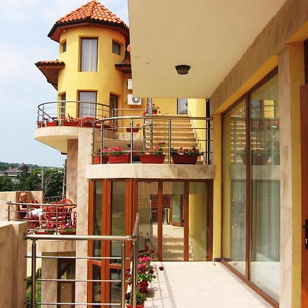 Hotel Queen Aydemir Екстер'єр фото