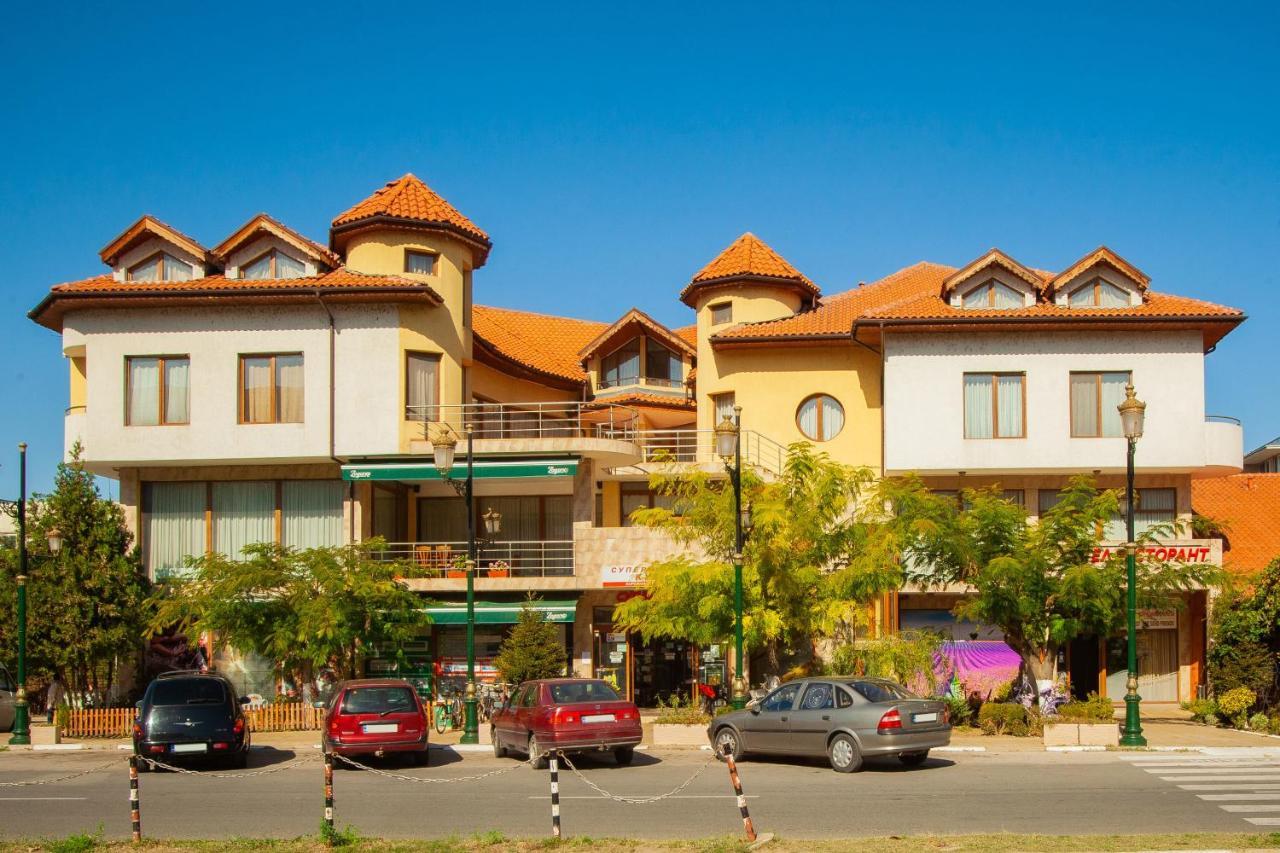 Hotel Queen Aydemir Екстер'єр фото