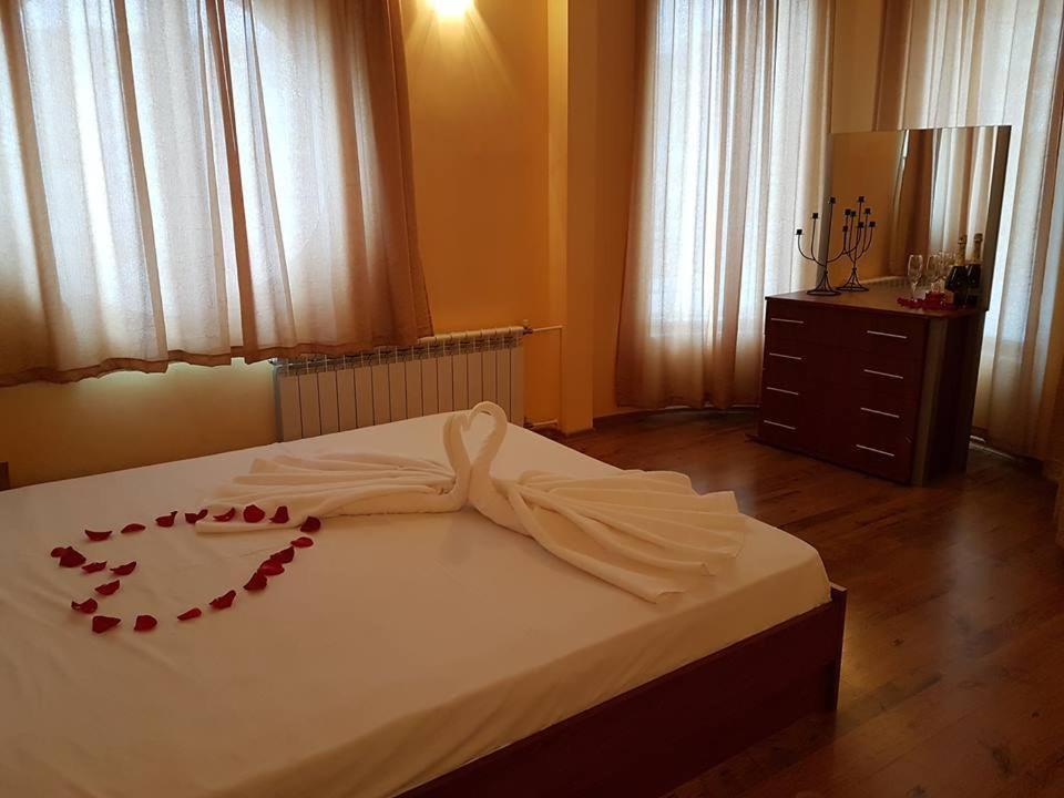 Hotel Queen Aydemir Екстер'єр фото