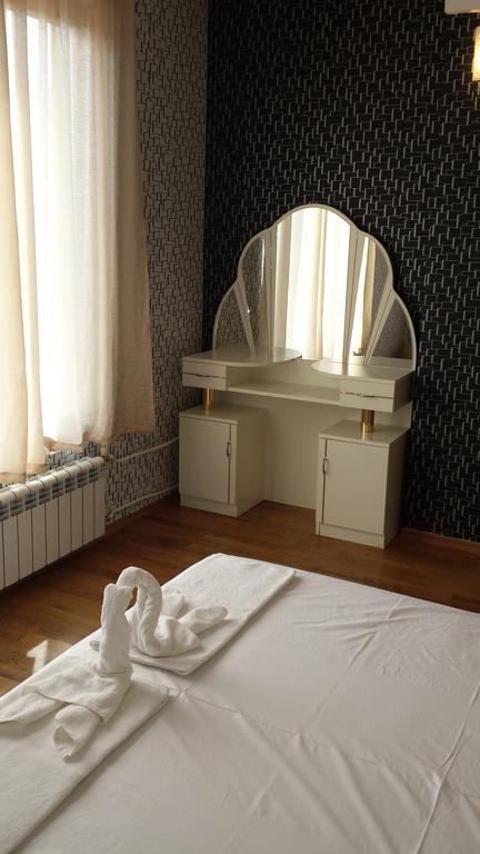 Hotel Queen Aydemir Екстер'єр фото