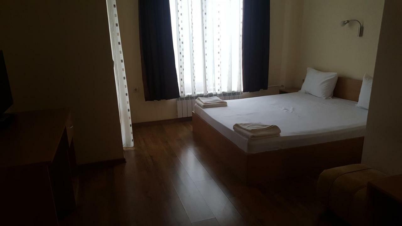 Hotel Queen Aydemir Екстер'єр фото